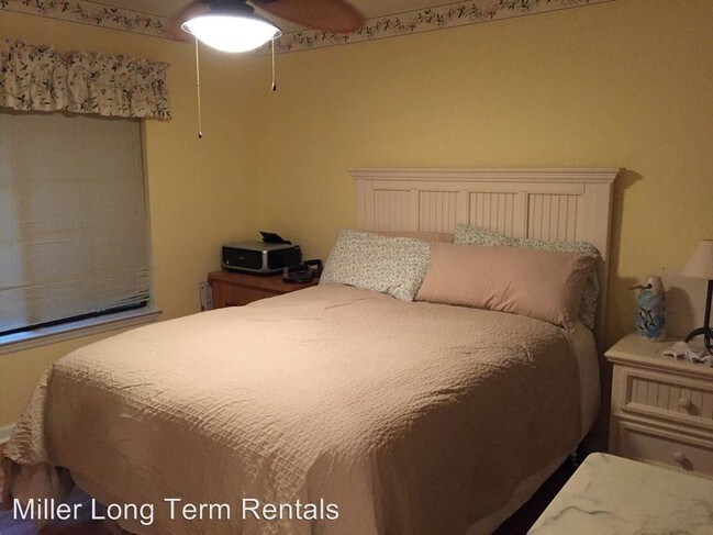 Foto del edificio - 3 br, 2.5 bath House - 42 Golden Hind Dr