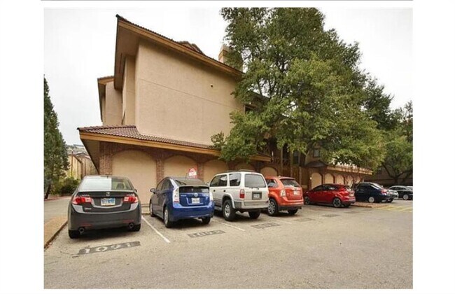 Foto del edificio - 806 W 24th St
