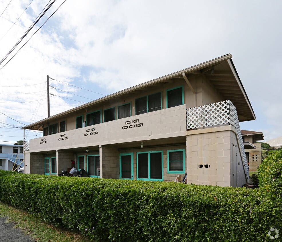 Building Photo - 2840 Varsity Cir