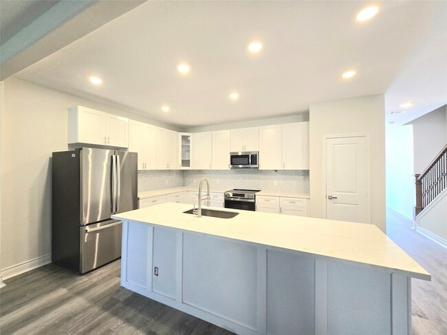 Building Photo - 12813 Andromeda Ct