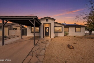 Building Photo - 2352 E Delgado St