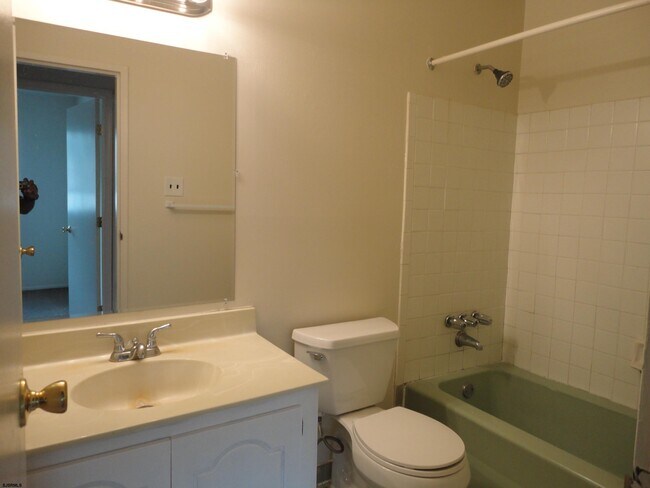 Foto del edificio - 2461 Arbor Ct