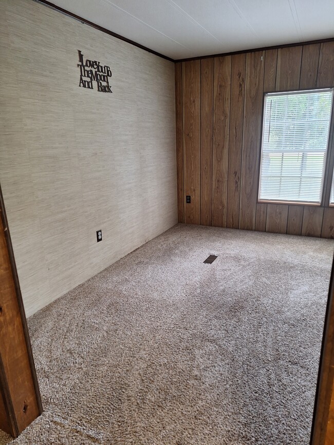 Building Photo - 8303 W Dunnellon Rd