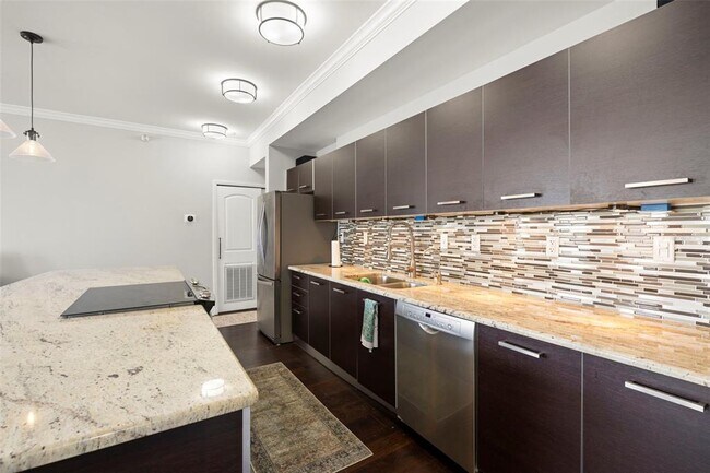 Foto del edificio - 205 5th Ave N