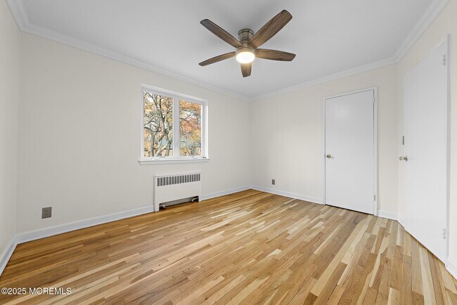 Building Photo - 283 Spring St