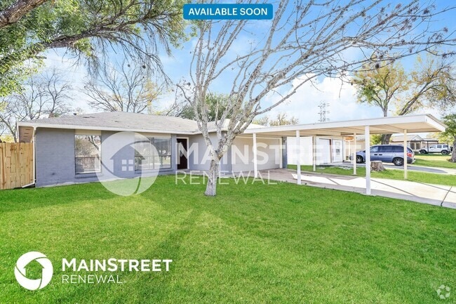 Building Photo - 5050 Gordon Cooper Dr