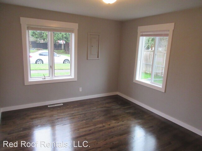 Building Photo - 3 br, 1 bath House - 3611 N 12th St