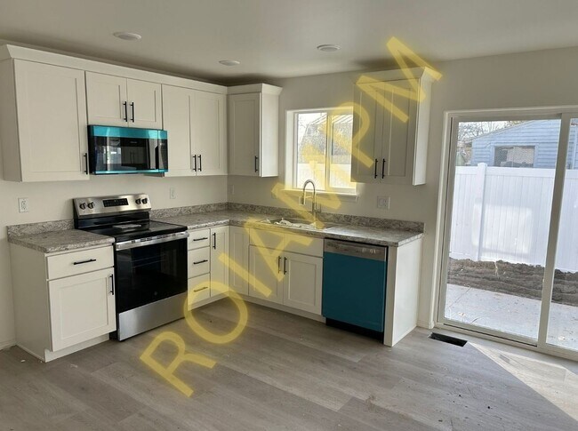 Foto del edificio - Brand-New 4 Bed, 2 Bath Duplex for Rent in Jerome!