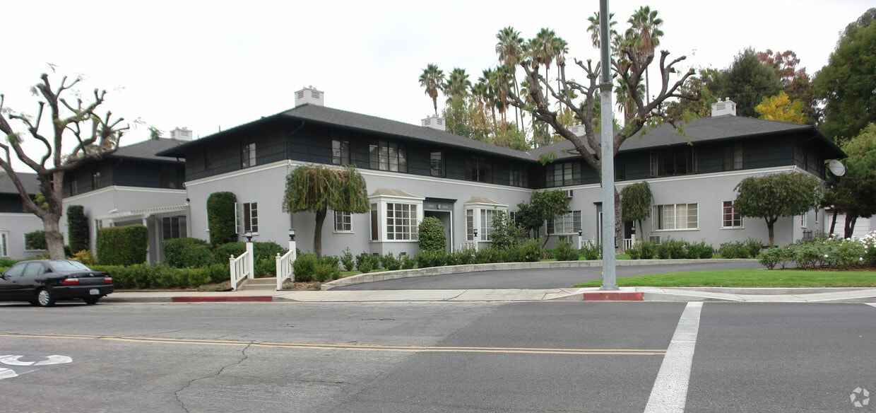 Building Photo - Parkview Arbor Apartments