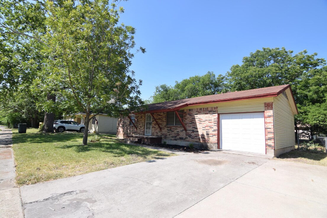 703 W Avenue F, Copperas Cove, TX 76522 House Rental in Copperas Cove, TX