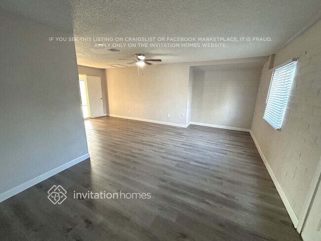Foto del edificio - 3817 W Cactus Wren Dr