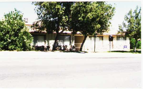 Building Photo - 1229 Center St
