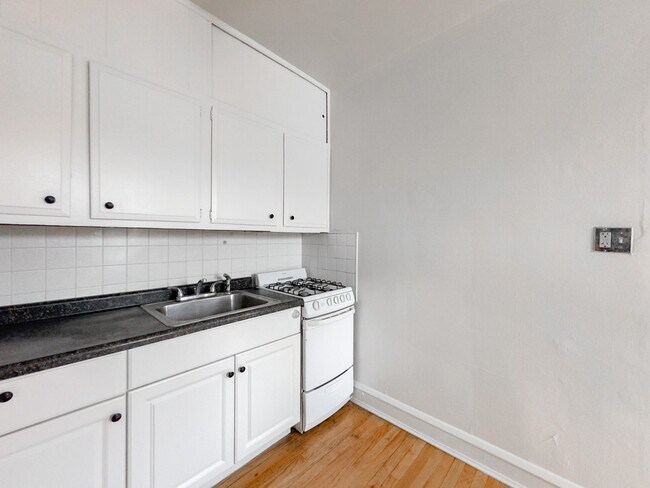 Foto del edificio - 1245 Elmwood Ave