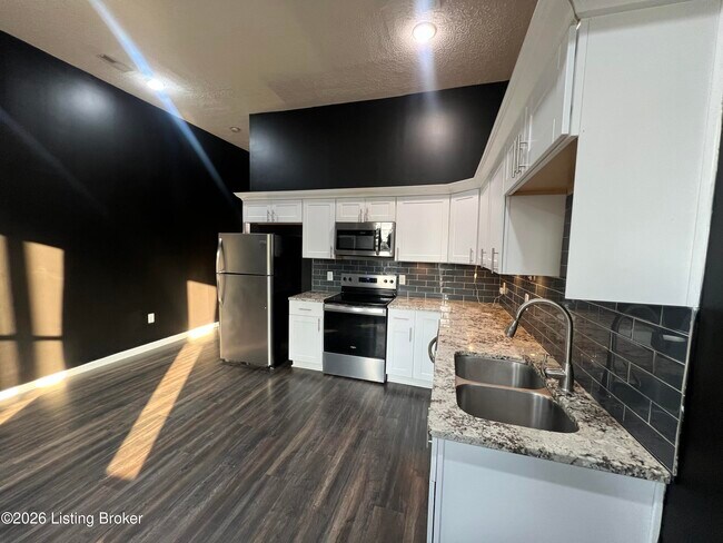 Foto del edificio - 1107 Logan St