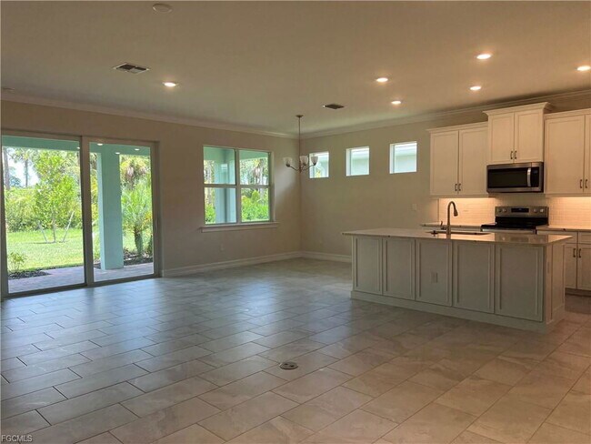 Foto del edificio - 331 Tamarindo Ln