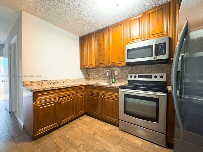 Building Photo - 11543 SW 6th St