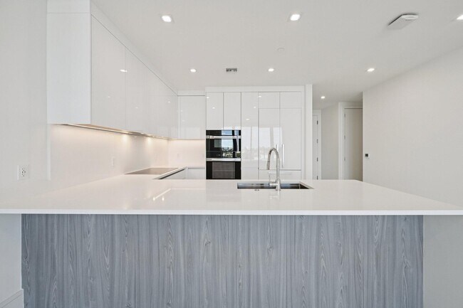 Foto del edificio - 220 Lake Shore Dr