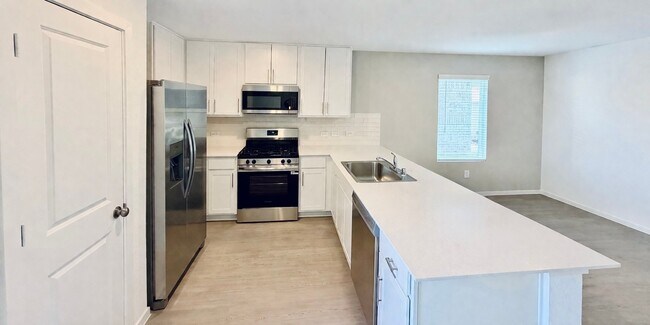 Building Photo - 12035 Noble Wood Vlg Dr