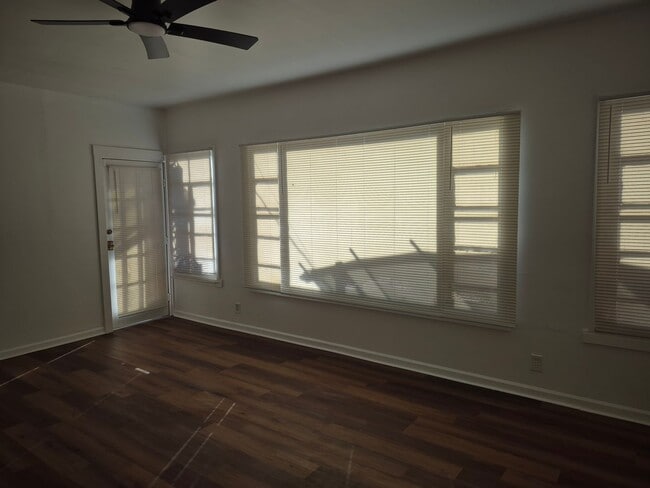 Foto del edificio - MOVE-IN SPECIAL 1/2 OFF 1ST MONTH'S RENT!!