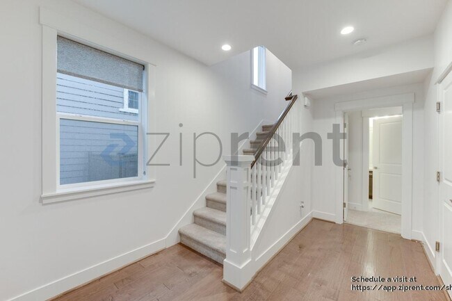 Foto del edificio - 18602 46th Ave SE