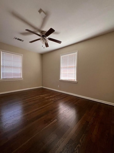 Foto del edificio - 5834 Indigo St