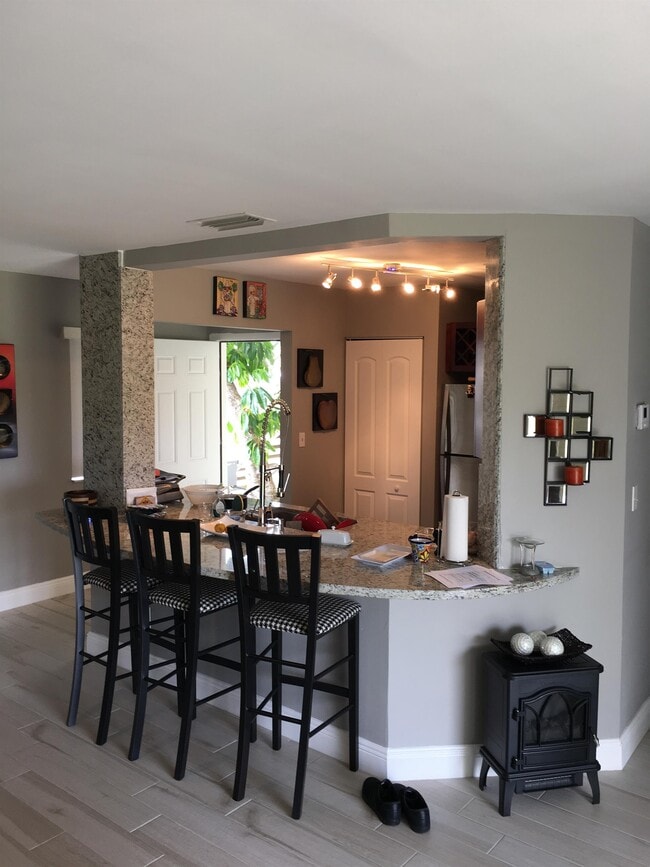 Foto del edificio - 3429 NW 44th St