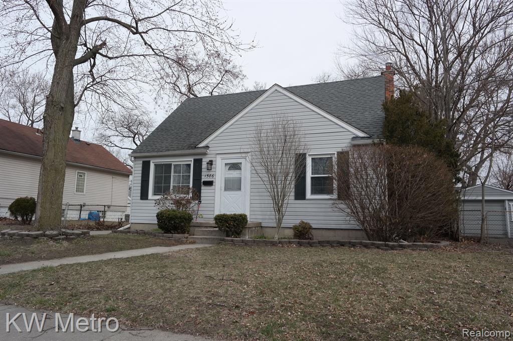 1586 W Saratoga St, Ferndale, MI 48220 House Rental in Ferndale, MI