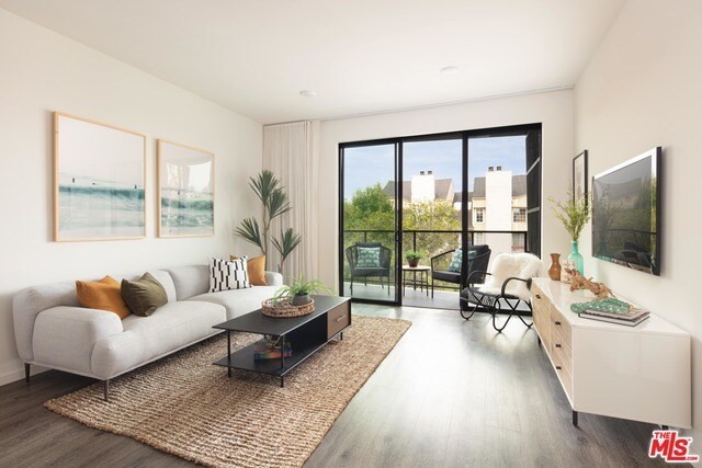 Foto del edificio - 11830 Courtleigh Dr