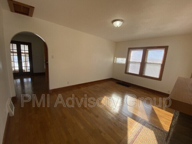 Foto del edificio - 2132 SW Harrison St