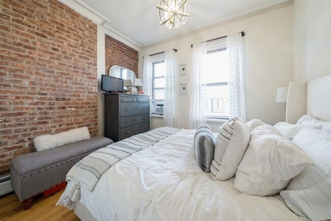 Foto del edificio - 715 Willow Ave