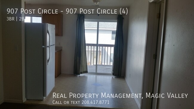 Building Photo - 907 Post Cir