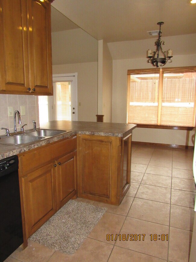 Foto del edificio - BEAUTIFUL HOME IN WOLFCREEK AREA!!!