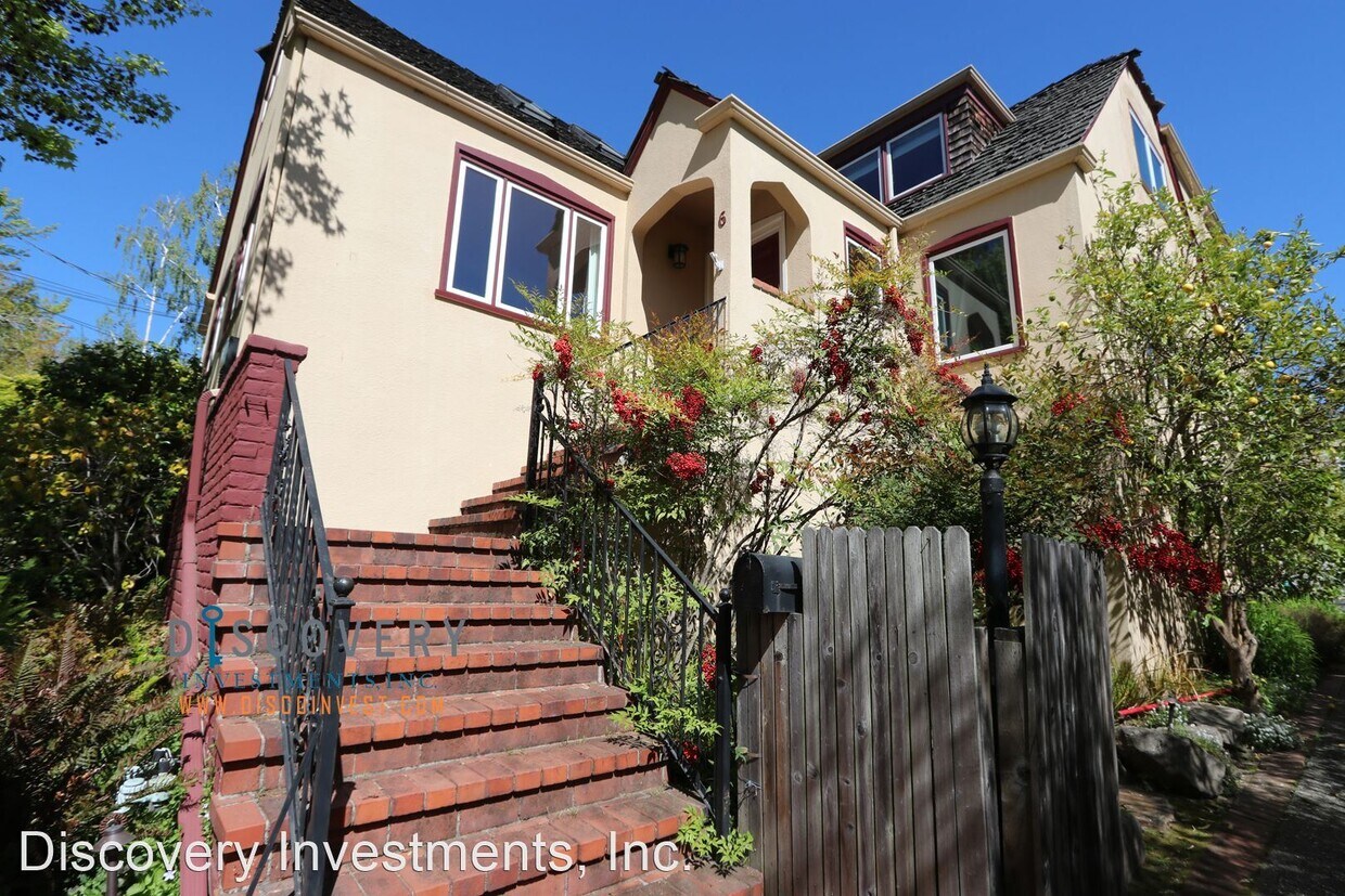 Primary Photo - 5 br, 3 bath House - 6 Pacific Ave.