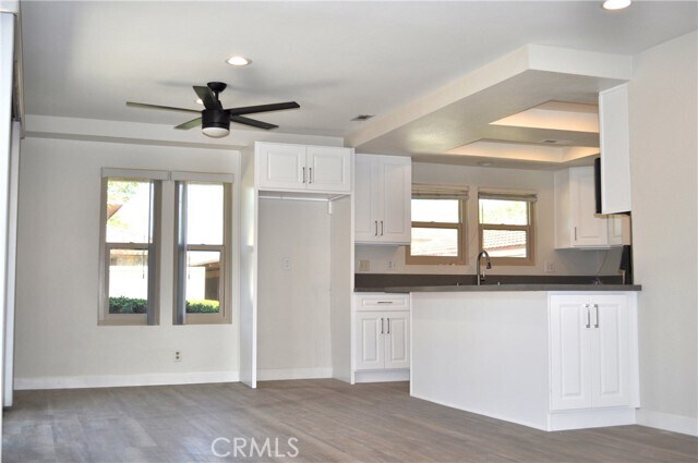 Foto del edificio - 2142 Foxglove Rd