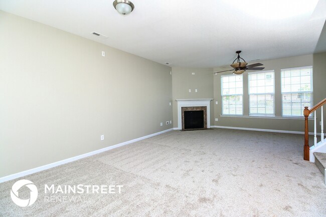 Foto del edificio - 396 Shady Grove Ct