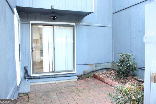 Foto del edificio - 1010 Mariners Ct