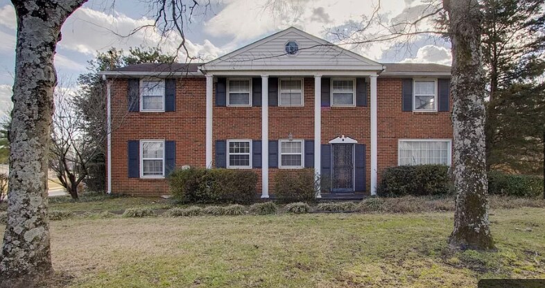 Primary Photo - 685 Harding Pl