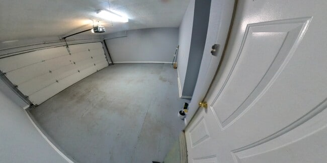 Foto del edificio - 1934 S Village Green St