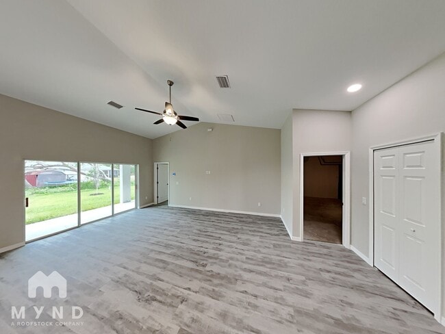 Foto del edificio - 4619 E Forlano Cir