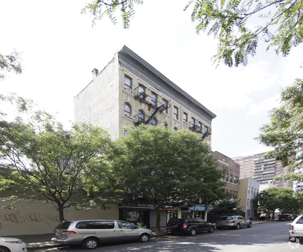Foto del edificio - 134 Boerum St