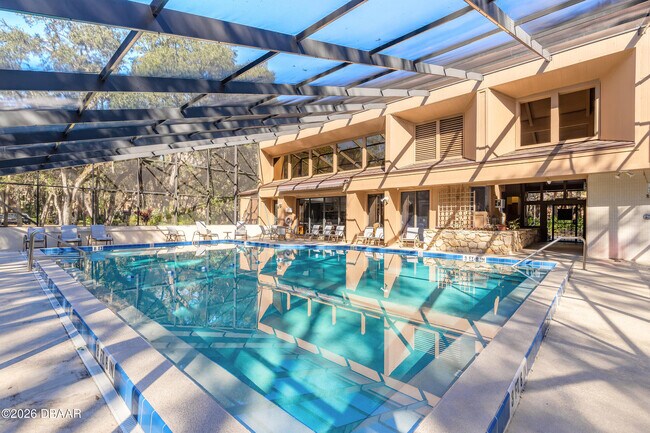 Foto del edificio - 24 Pinehurst Pl