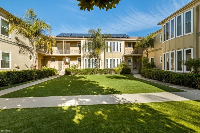 Building Photo - 3950 Crenshaw Blvd