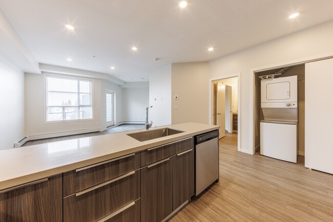Photo du bâtiment - Lyfe Apartments