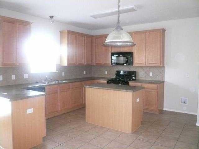 Building Photo - 1559 Haynie Bend