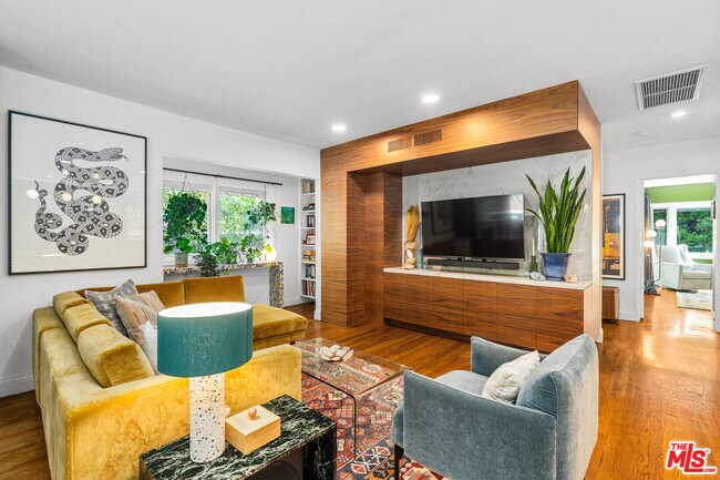 Foto del edificio - 10275 Oletha Ln