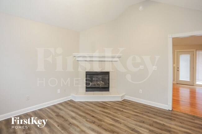 Foto del edificio - 1034 Bunting Ln