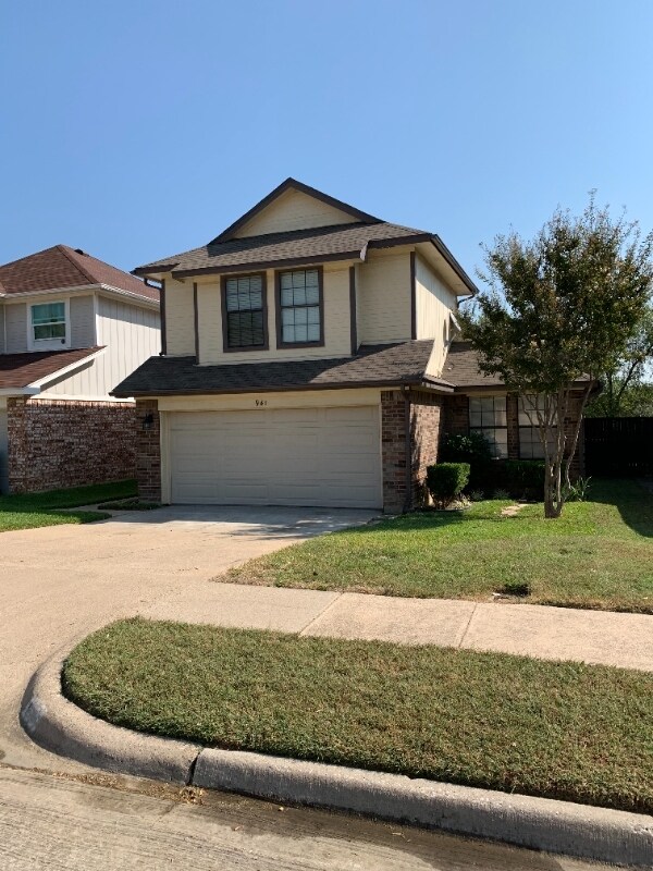 Foto principal - 941 Ramblewood Dr