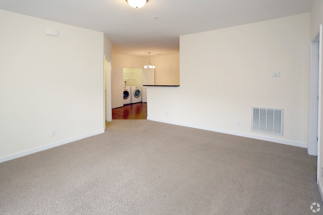 Photo - Kendall Square Apartments