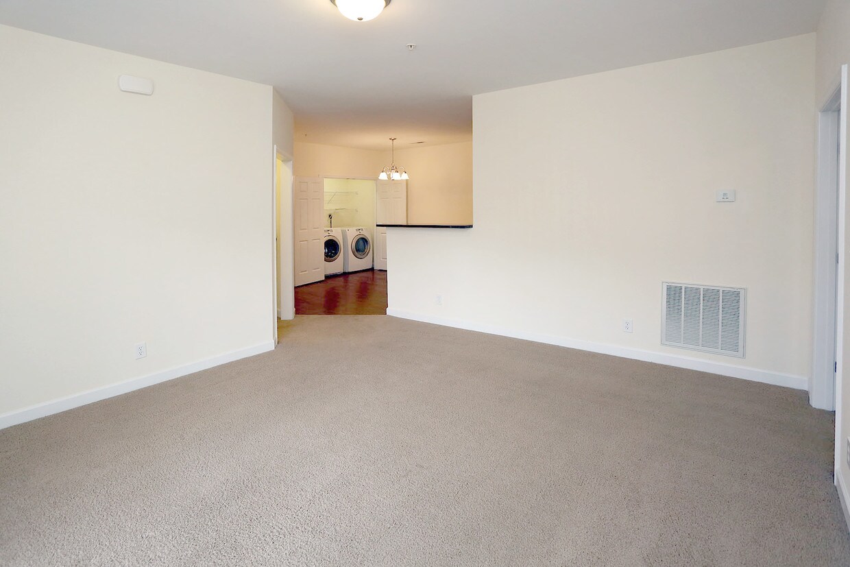 Photo - Kendall Square Apartments
