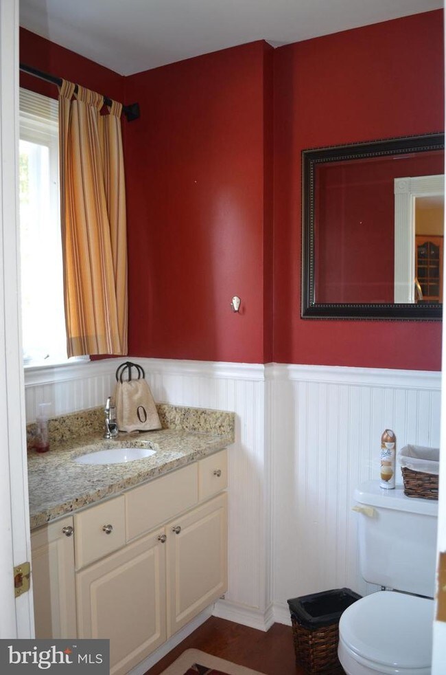 Foto del edificio - 1405 Providence Rd